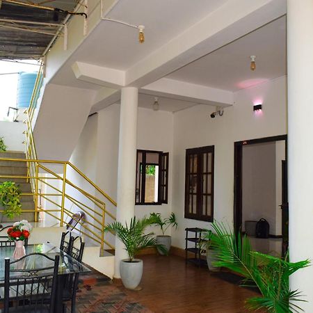 White Villa Hotel Trincomalee Exterior foto